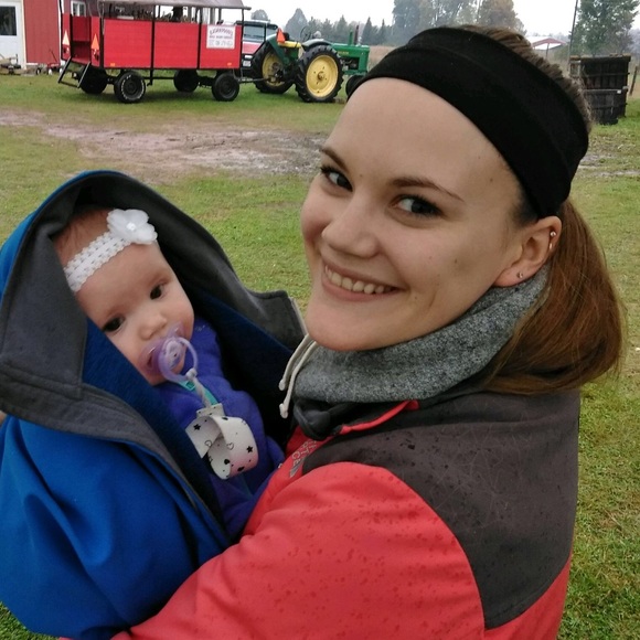 Meet your Posher, Emily - Picture 1 of 1